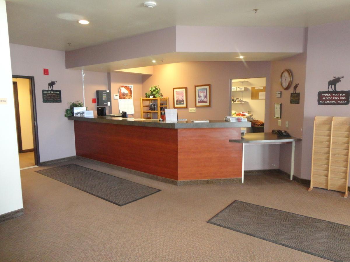 Quality Inn & Suites Pinedale Exterior photo